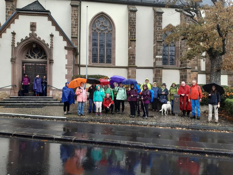 0201003-Wanderung-Kirche